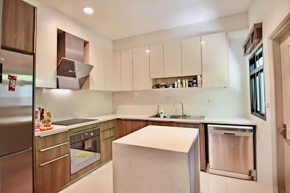 picture code : B219 Grand Bangkok Boulevard Sathorn - 6/11