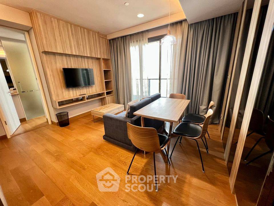 picture 2-BR Condo at The Lumpini 24 near BTS Phrom Phong (ID 1348142) - 1/12
