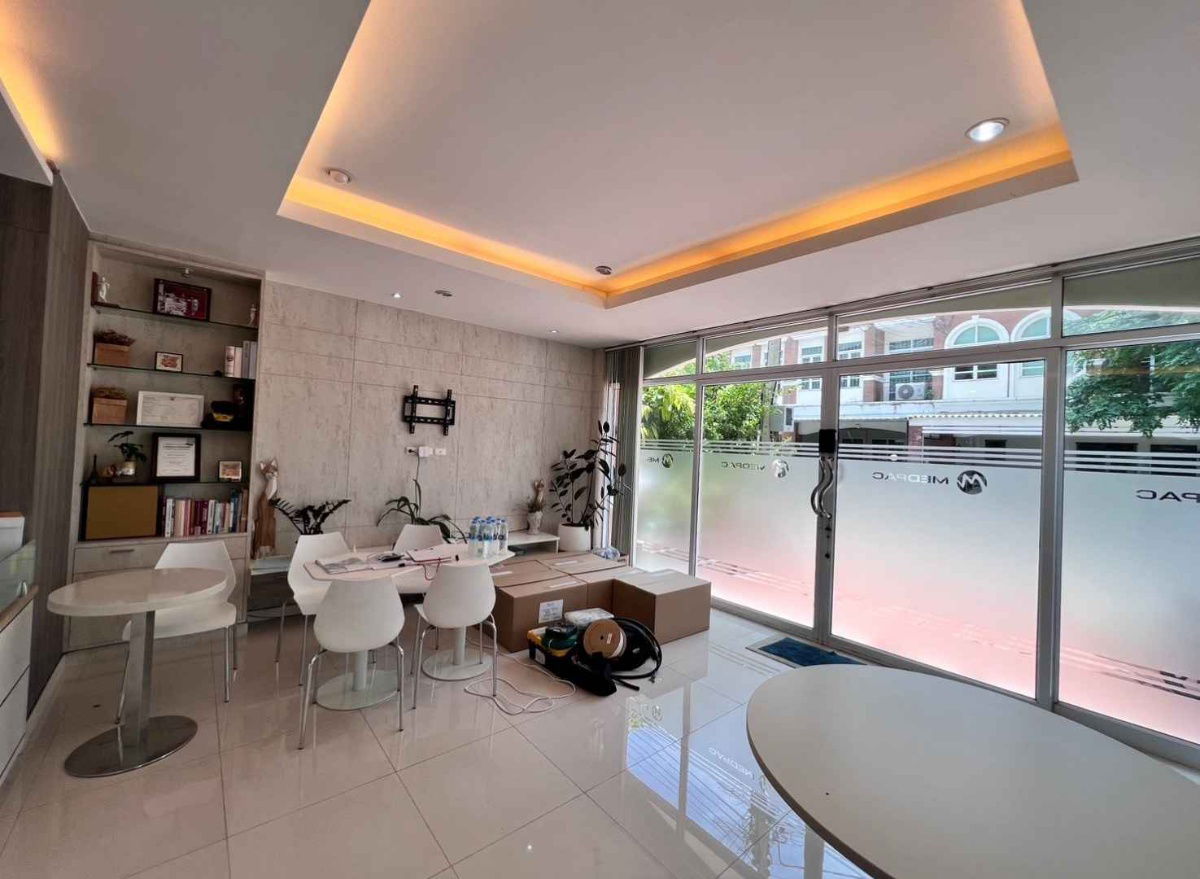 picture Home Office for Sale – The Paradise, Chaengwattana 14 — ready to move in. Only 650 m. to Chaengwattana 14 BTS Station. - 9/14