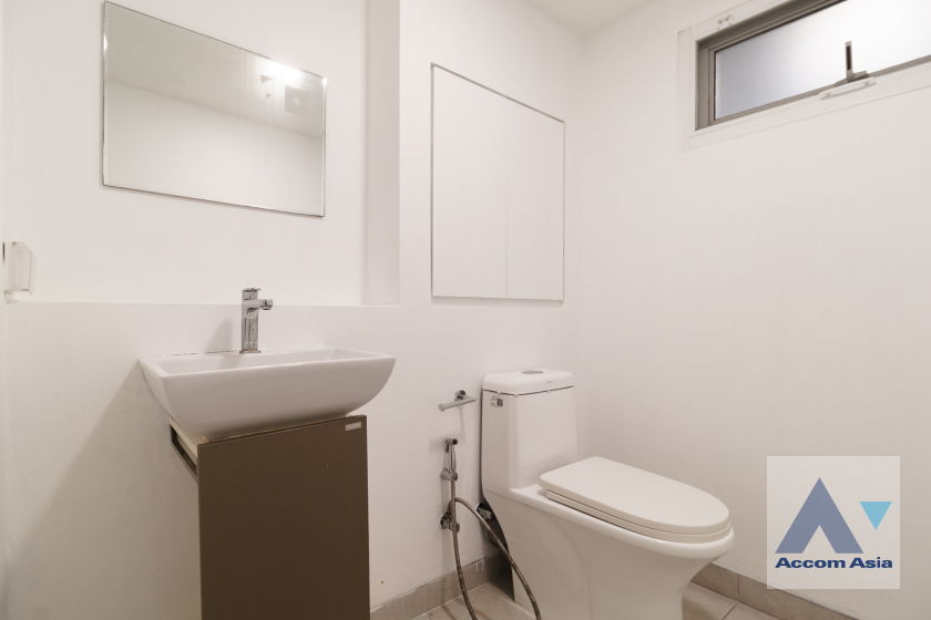 picture 🔼🔽 AccomA 📩 Modern 3.5-Storey Home with Indoor Rooftop – Perfect for Living or Home Office - Near BTS (1715007) - 12/20