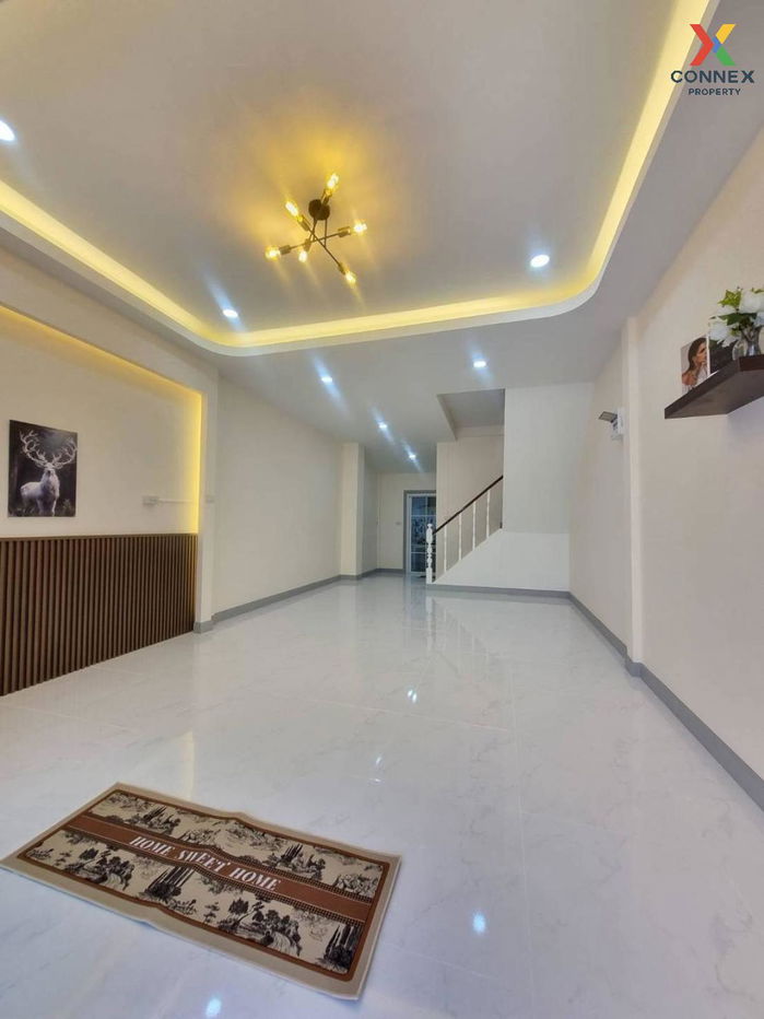 รูป ขายทาวน์เฮ้าส์/ทาวน์โฮม  บ้านบัวทอง 3 รีโนเวทใหม่ บางรักพัฒนา บางบัวทอง นนทบุรี CX-128732 ✅ ทักไลน์ @connexproperty ตอบทันที ทีมงานมืออาชีพ ✅  - รูปที่ 3/12