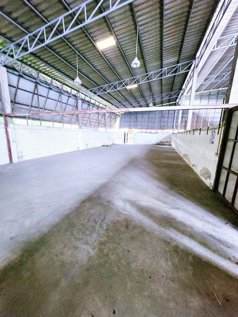 รูป สะพานสูง MRT น้อมเกล้า รถไฟฟ้าสีส้ม 430ม. โกดัง ถูกที่สุดในโลก ตรม.ละ 60-75 บาท 10ล้อ เข้าได้ 216-430 ตรม. แจส กรีนวิลเลจ รามคำแหง 1 กม. - รูปที่ 1/8