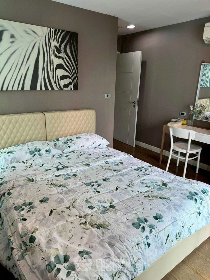 picture 2-BR Condo at The Crest Sukhumvit 24 near BTS Phrom Phong (ID 2247162) - 3/8