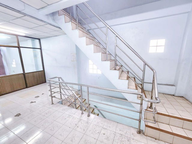 picture space for elevator installation MRT SamYot MRT Wat Mangkon 610 m. Samphanthawong, Song Wat, 7-storey - 8/8