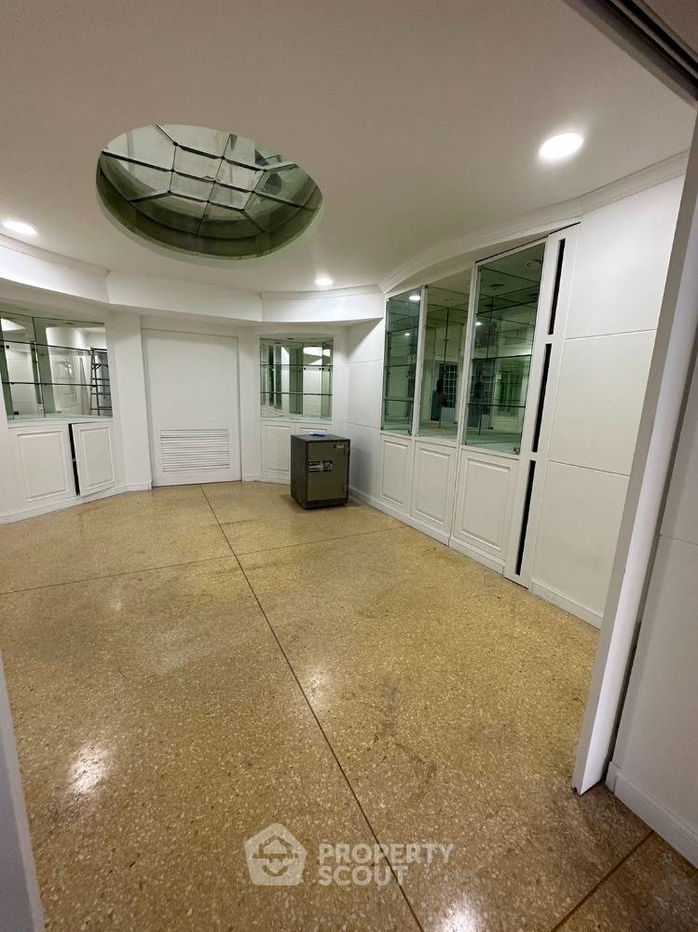 รูป ทาวน์เฮาท์ 5-ห้องนอน ใน คลองเจ้าคุณสิงห์ (ID 1287067) - รูปที่ 10/11