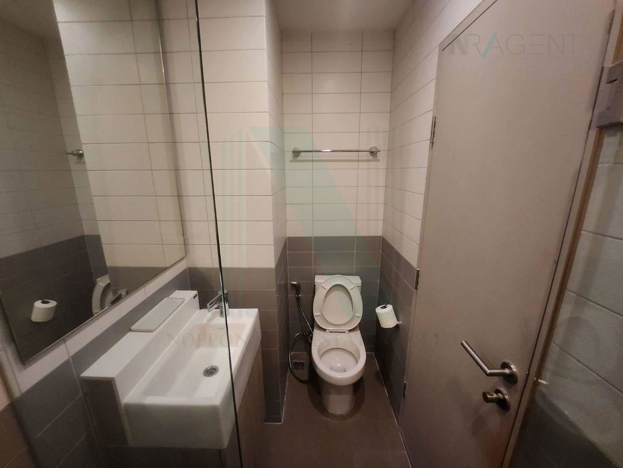 picture For Rent Condo IDEO MOBI SATHORN Building 1, Floor 14,Studio, Room size 21 sqm - 6/8