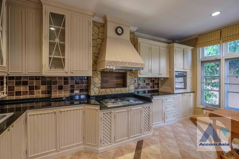 picture 🔼🔽 AccomA 📩  4 BR Townhouse @Fantasia Villa 2 (AA21035) - 10/20