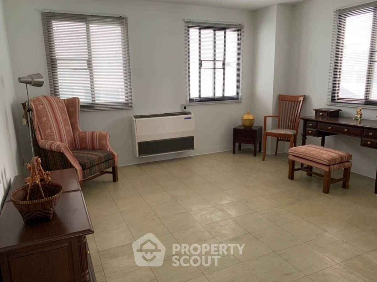 picture 3-BR Condo at Kiarti Thanee City Mansion Condominium near MRT Phetchaburi (ID 887302) - 12/13