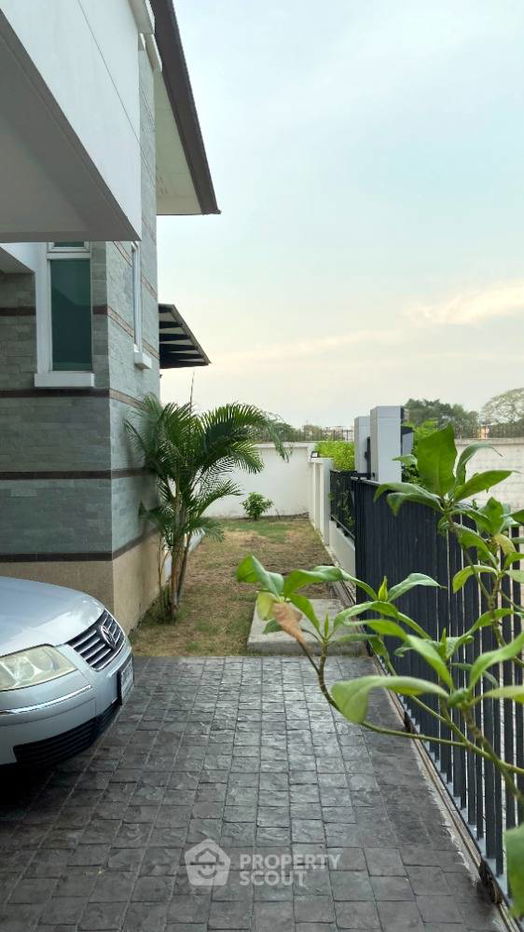 picture 4-BR House in Saphan Sung (ID 1111849) - 15/70