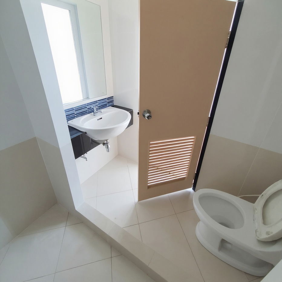 รูป ขายถูกด่วน B condo บางนา-ตราด 39 - รูปที่ 10/42