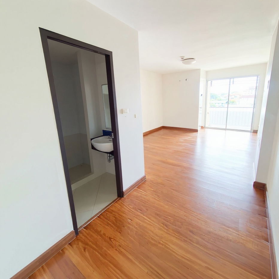 รูป ขายถูกด่วน B condo บางนา-ตราด 39 - รูปที่ 8/42