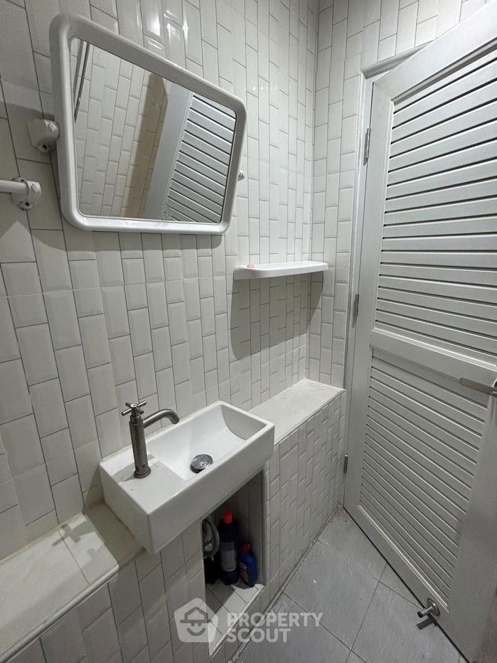รูป บ้าน 3-ห้องนอน ที่ หมู่บ้านควีนเพลส 2 ใกล้ BTS อุดมสุข (ID 2146295) - รูปที่ 15/36