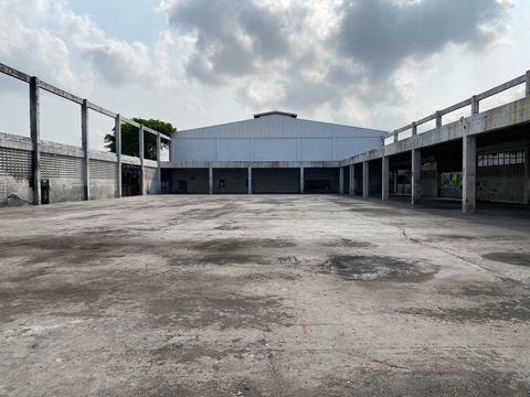 ขายที่ดินพร้อมสิ่งปลูกสร้าง ขนาด 2 ไร่ 300 ตรว สิ่งปลูกสร้างเป็นโรงงาน และสำนักงาน 6 ชั้น