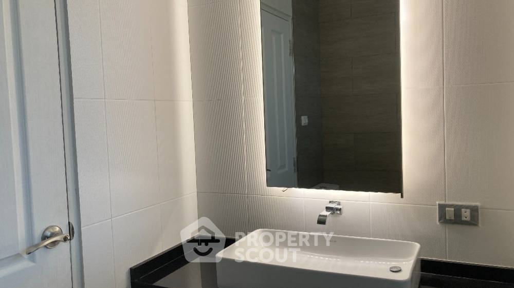 picture 4-BR House in Saphan Sung (ID 1111849) - 39/70