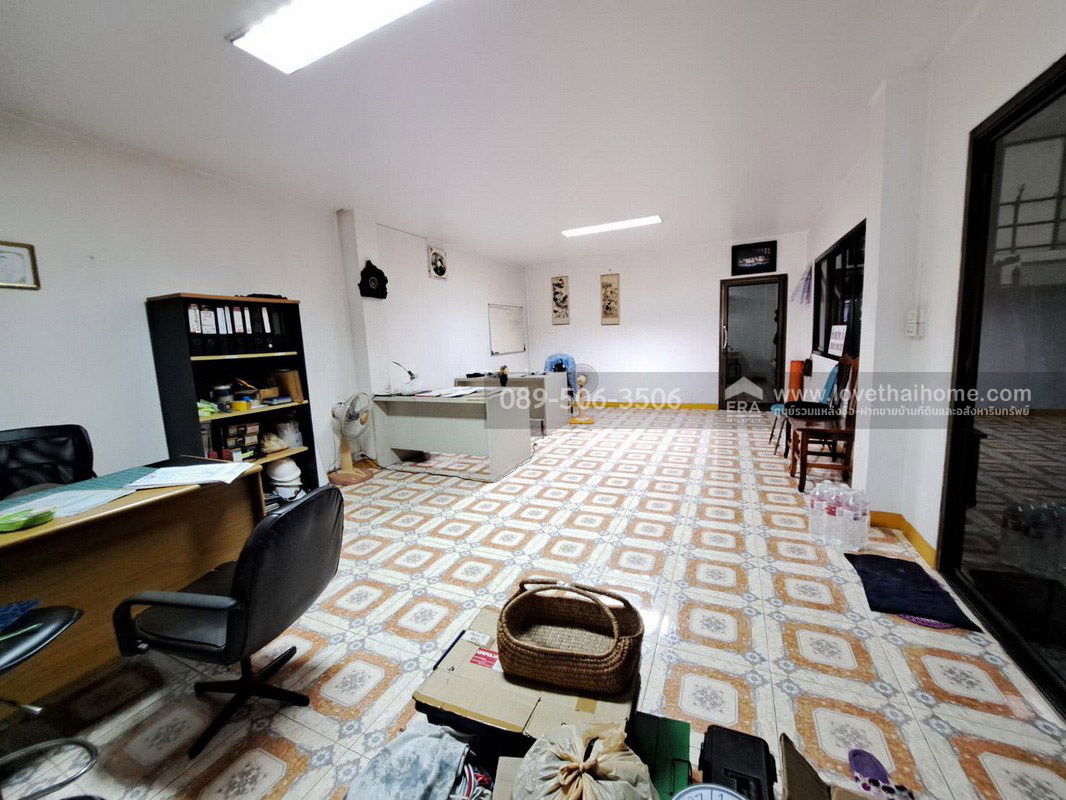 รูป ขายโกดังพร้อมสำนักงาน คลอง11 ธัญบุรี ถ.รังสิต-นครนายก ขนาด 70 ตารางวา โกดังพร้อมสำนักงาน และมีห้องพักคนงาน - รูปที่ 5/12