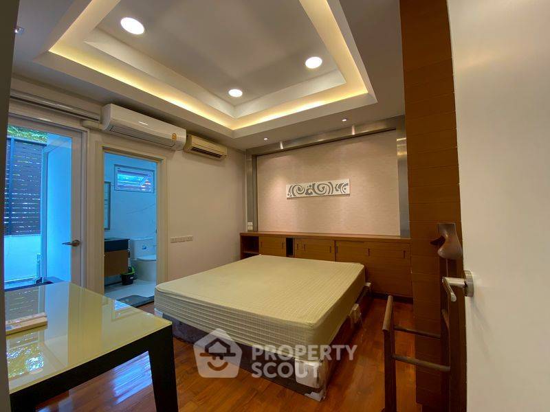 รูป ทาวน์เฮาท์ 4-ห้องนอน ใกล้ BTS พร้อมพงษ์ (ID 2282594) - รูปที่ 21/27