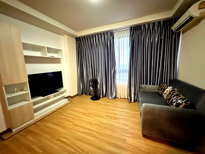 Condos for rent : Condo for rent: J Condo (Sathorn-Kanlapaphruek). Very spacious unit. 36 sq m., 17th floor, Building A. 1 bedroom, 1 bathroom, 1 living room.