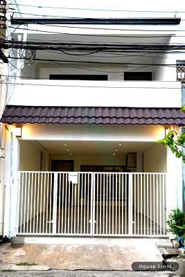 Townhouses for rent : 📌 For Rent 2-story Townhouse BAAN YU CHAROEN 29 3 bedroom 2 bathroom