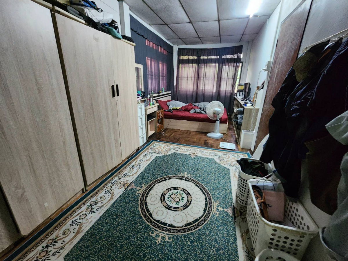 รูป ให้เช่าบ้านเดียว 50 ตรว. ซอยลาดพร้าว 62-64 3 ห้องนอน 2 ห้องน้ำ 1 ห้องเก็บของ 1 ห้องครัว (เจ้าของโพสต์เอง) - รูปที่ 15/19