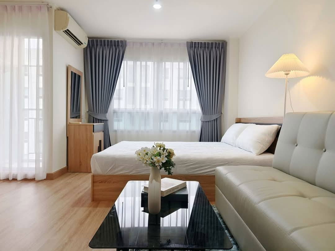picture Condo for rent : Lumpini Ville Ramintra-Lak Si - renovated room - 1/16