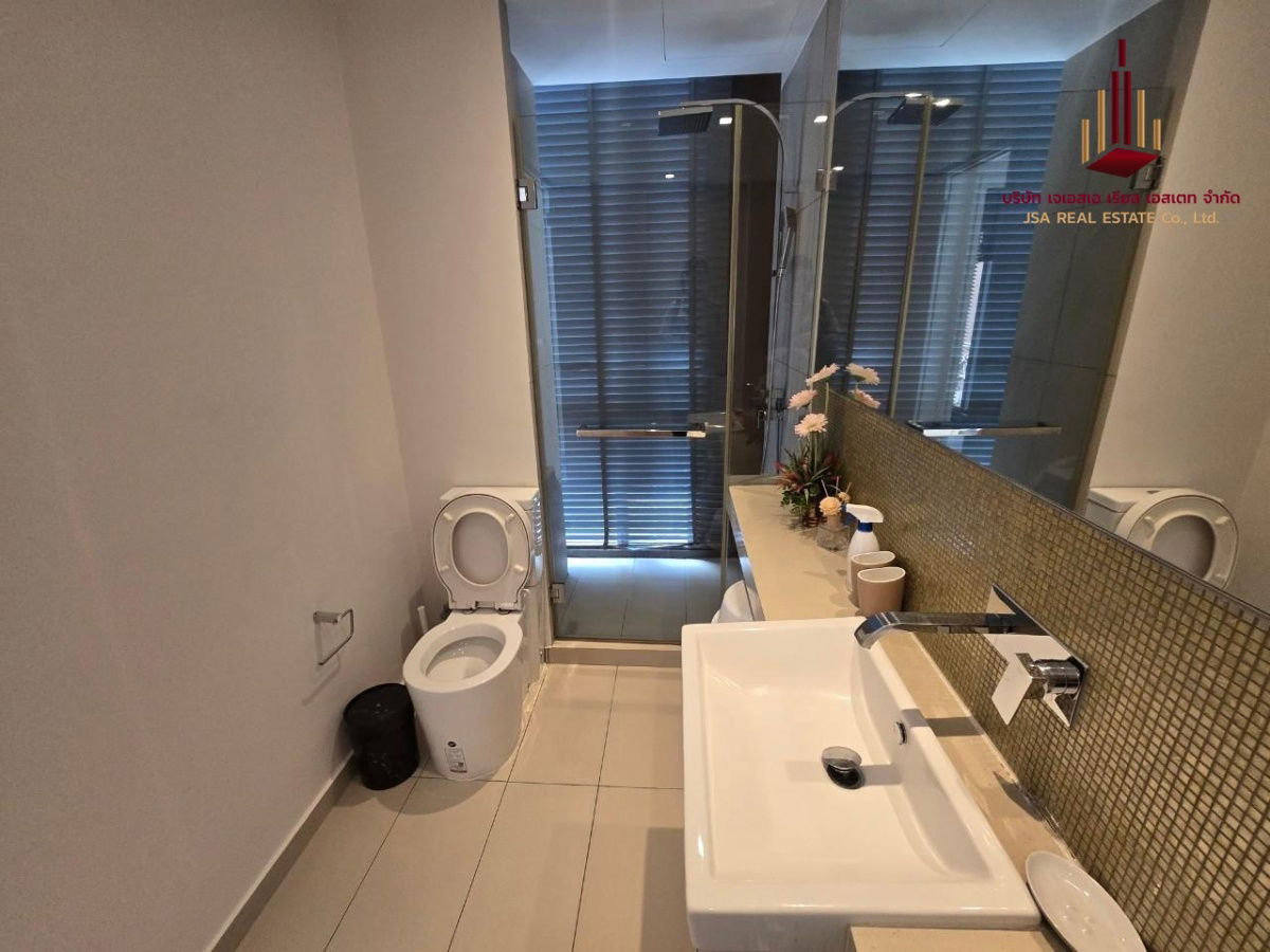 picture ✨ For Rent: The Lofts Ekkamai Condo ✨ 💰 Only 45,000 THB/month - 10/10