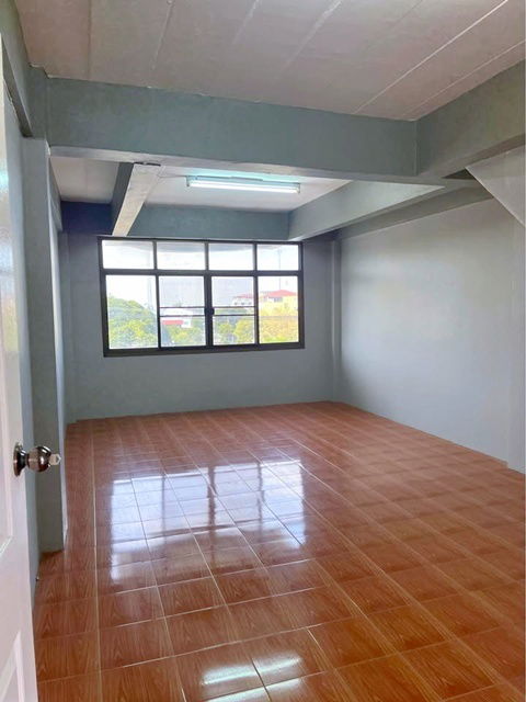 picture BangProk WatKok Sch. 500m. 4bed For rent 4-story commercial building 1 unit 18 sq.wa. 290 sq.m. - 7/8
