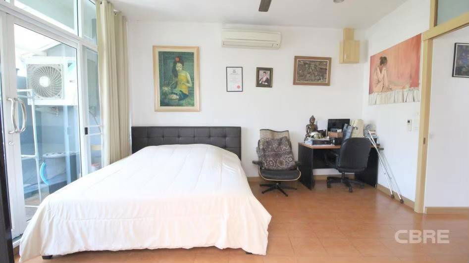 รูป Home for sale on Ekkamai Road, Ready to move in. - รูปที่ 1/20