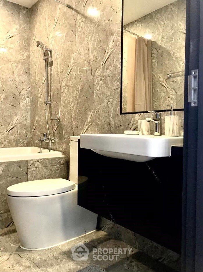 picture 2-BR Condo at Ashton Asoke near MRT Sukhumvit (ID 1528203) - 15/16