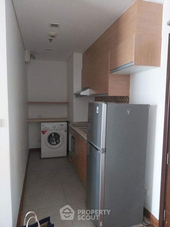 picture 1-BR Condo at Le Luk Condominium near BTS Phra Khanong (ID 1915976) - 5/9