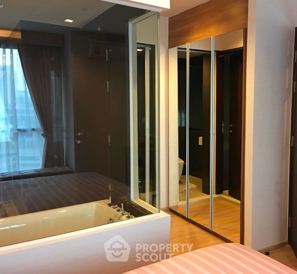 รูป คอนโด 1-ห้องนอน ที่ ริธึ่ม สาทร ใกล้ BTS สะพานตากสิน (ID 607464) - รูปที่ 5/7