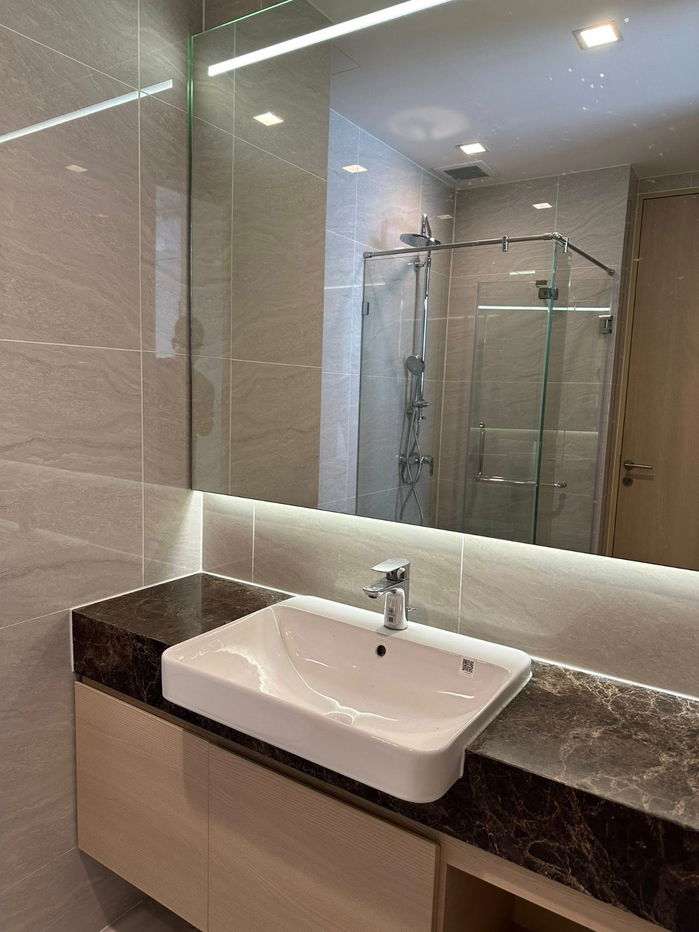picture 🏨 Condo for rent Noble State 39 near 🚇 BTS Phrom Phong 💸 Price 72,000 baht/month, 35th floor, view of Emsphere - 3/11