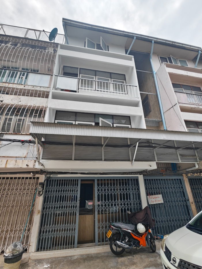 รูป White&Brown House 4 นอน 3 น้ำให้เช่า CBD ย่านสาทร ถนนนราธิวาสราชนครินทร์ ถนนสาธุประดิษฐ์ BTS ช่องนนทรี  - รูปที่ 17/18