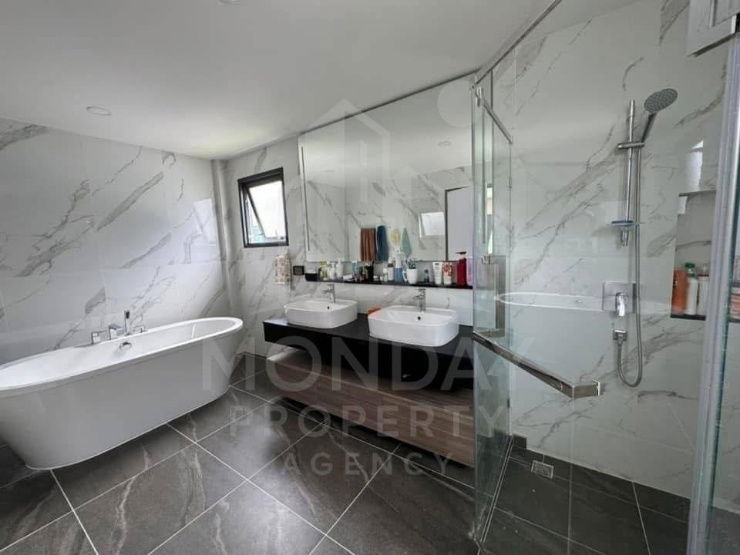 picture HotDeal​🔥🔥For​Rent​ House Fullyfurnished Ready to move in at The City Bangna (MD-94805)​ - 12/12
