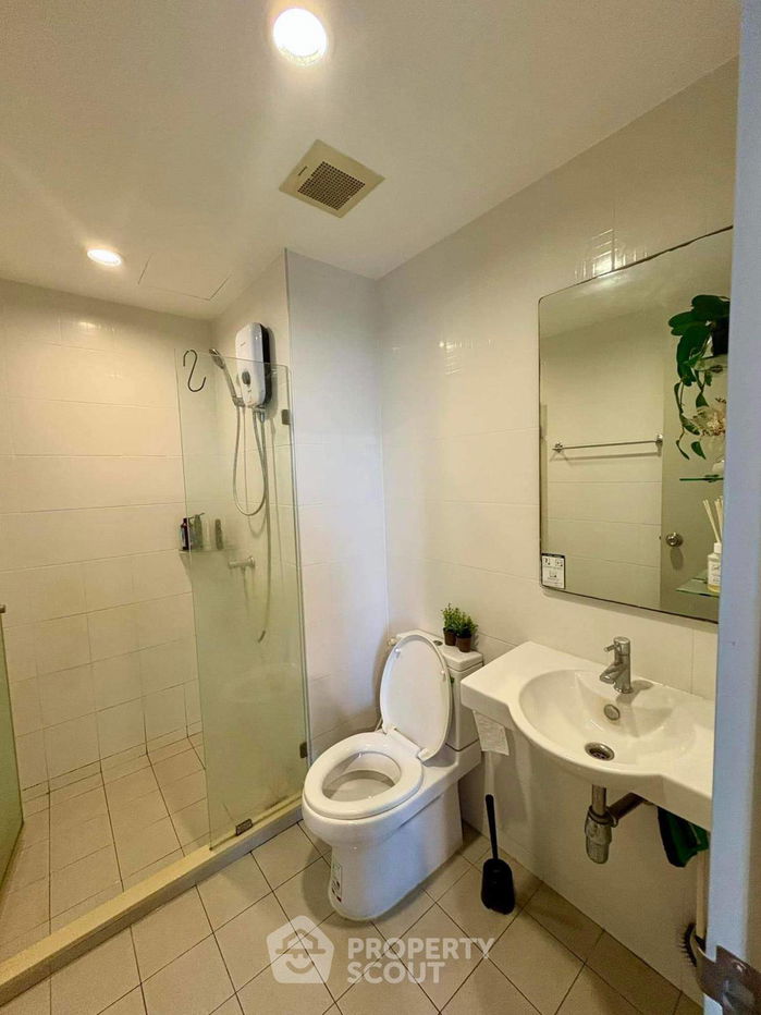 picture 2-BR Condo at Ideo Sathorn-Thrapra near BTS Pho Nimit (ID 1929523) - 4/9