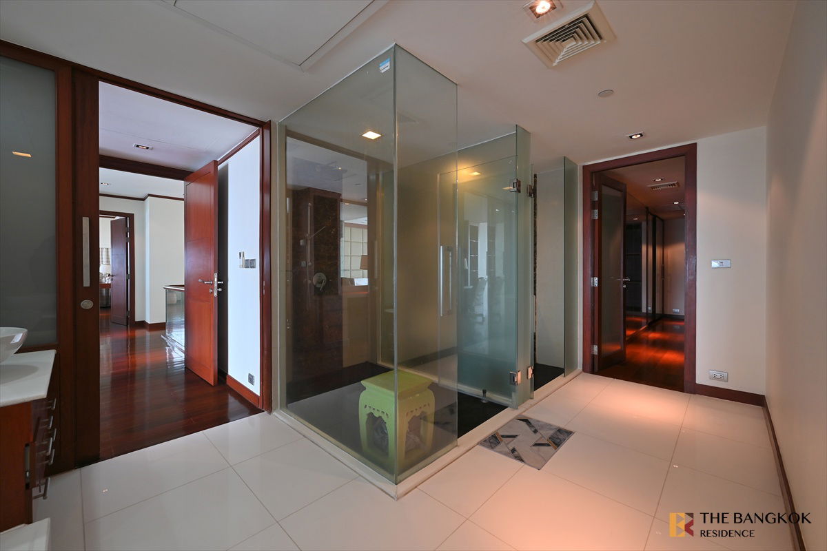 picture 💎Luxury Condo! Private Pool,Le Raffine Sukhumvit 31 near BTS Phrom Phong - 15/30
