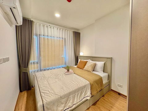 The Livin Ramkhamhaeng 2 bed for rent