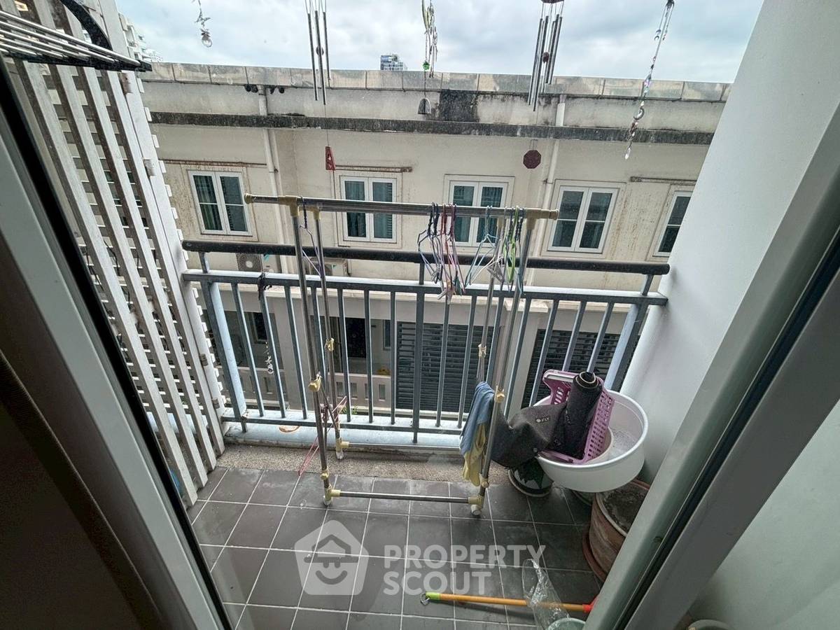 รูป คอนโด 1-ห้องนอน ที่ โว๊ค สุขุมวิท16 คอนโดมิเนียม ใกล้ MRT ศูนย์การประชุมแห่งชาติสิริกิติ์ (ID 2282840) - รูปที่ 7/8
