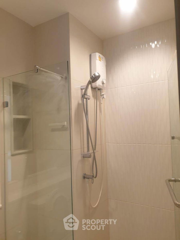 picture 1-BR Condo at Life Asoke - Rama 9 near MRT Phra Ram 9 (ID 1540574) - 9/10