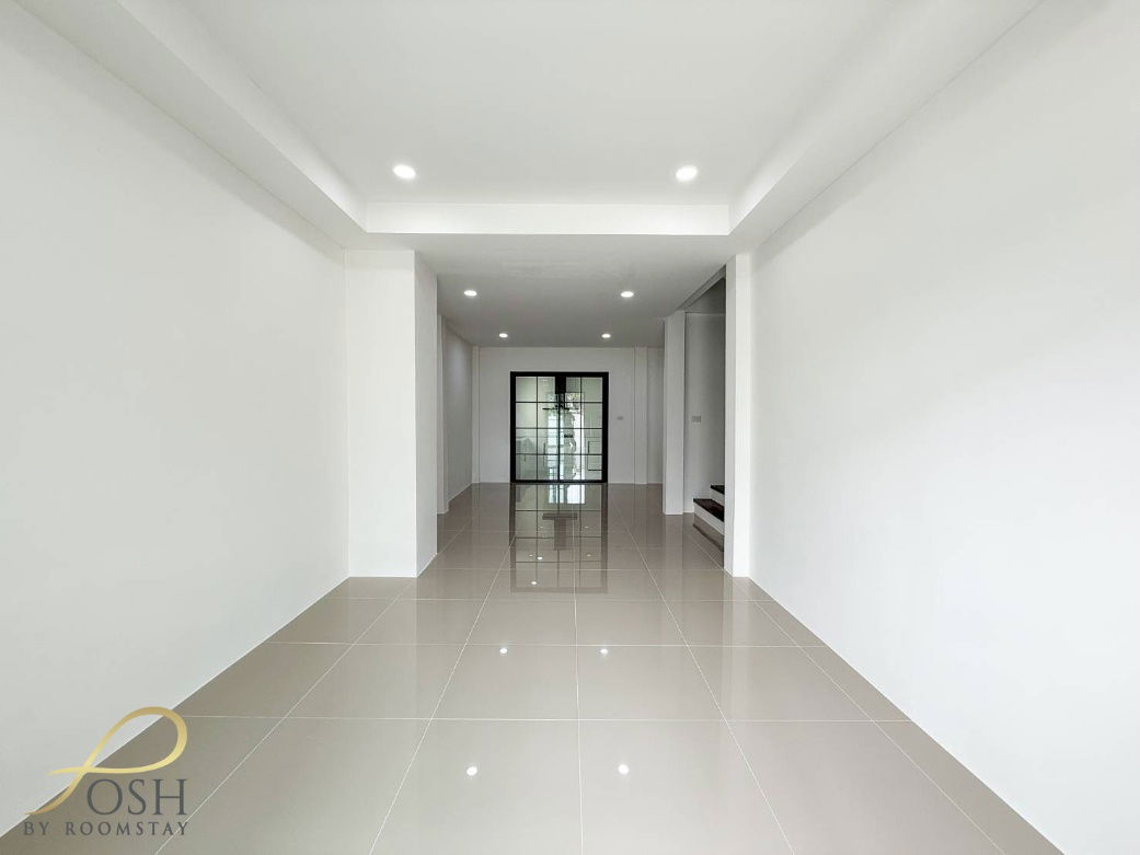 picture INTER VILLA KOHKAEW Newly renovated home offering privacy and a close connection to nature, with stunning views of a tranquil pond.  - 7/9