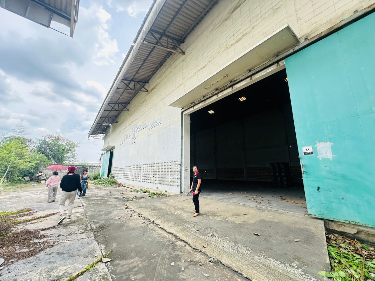รูป ขายโรงงานพร้อมสำนักงาน 3 ชั้น เนื้อที่ 2-3-82 ไร่ ตำบลอ้อมน้อย อ. กระทุ่มแบน จ. สมุทรสาคร - รูปที่ 19/42