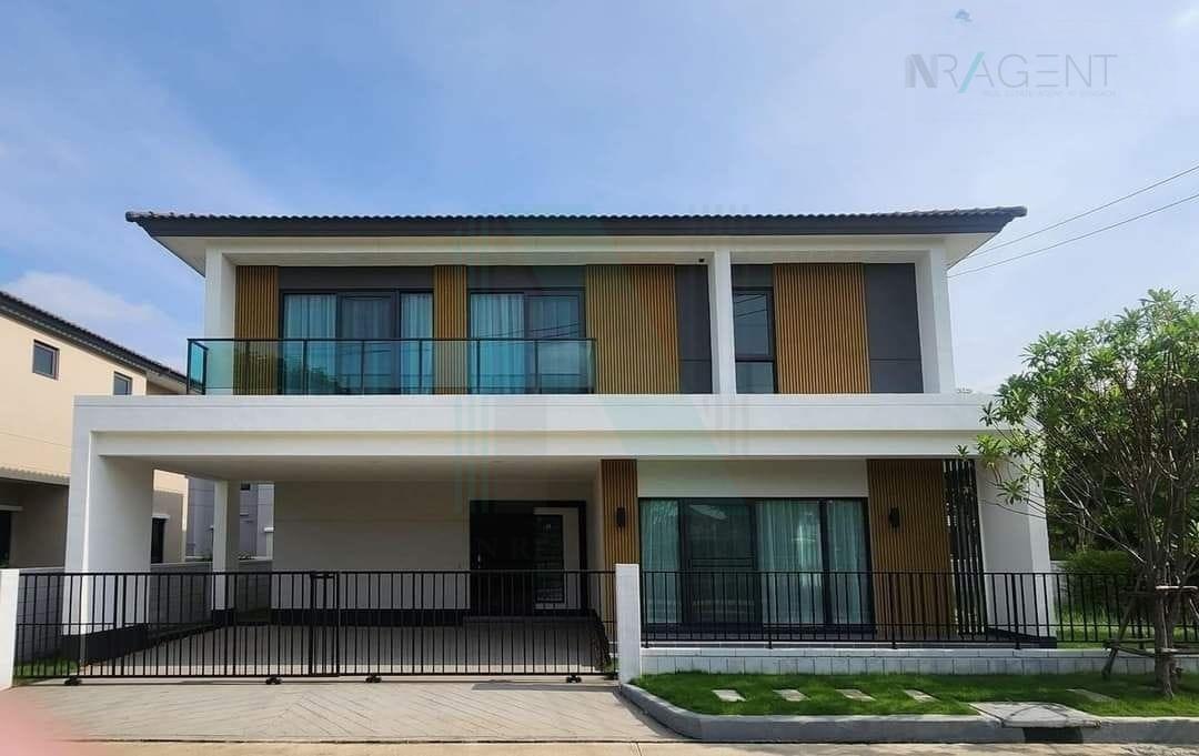 รูป ขายบ้านเดี่ยว 2 ชั้น โครงการ เซนโทร อ่อนนุช-สุวรรณภูมิ 4 ห้องนอน 5 ห้องน้ำ - รูปที่ 1/8