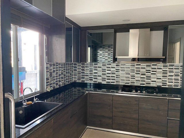 picture FOR RENT  HOUSE PROPERTY  85000 BAHT per MONTH - 7/8