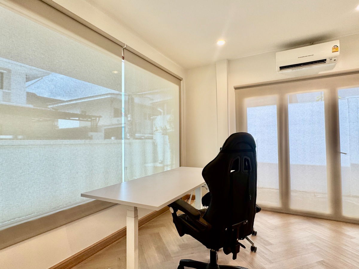 picture H2502 Fully Furnished Single-Detached House for Sale in Ladprao-Wang Hin Area – With Tenant - 11/15