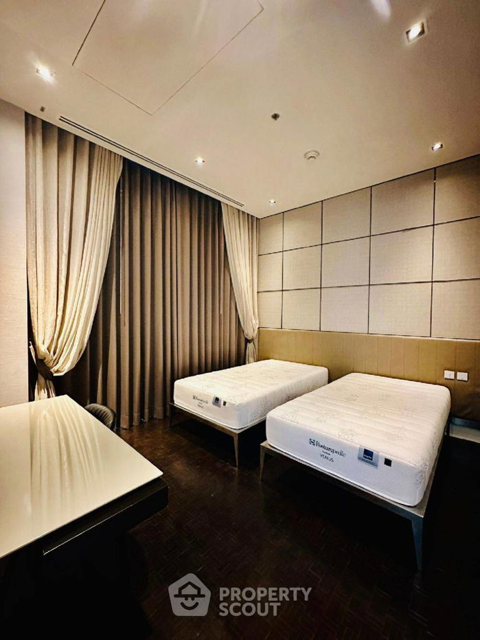 picture 2-BR Condo at Four Seasons Private Residences Bangkok near BTS Saphan Taksin (ID 1291469) - 16/20
