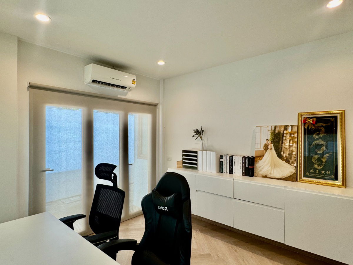 picture H2502 Fully Furnished Single-Detached House for Sale in Ladprao-Wang Hin Area – With Tenant - 12/15