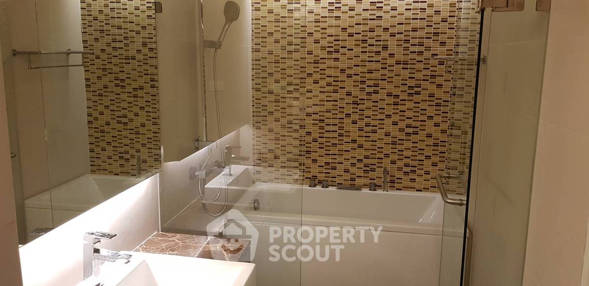 picture 2-BR Condo at Le Nice Ekkamai Condominium near BTS Ekkamai (ID 513415) - 11/12