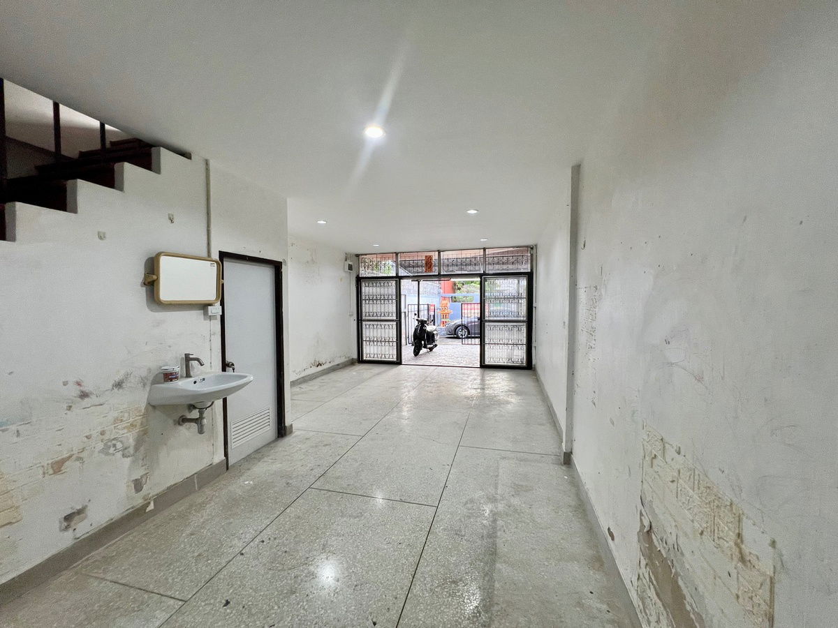 รูป 🏡 ขายทาวน์เฮ้าส์ 2 ชั้น หมู่บ้านอัมรินทร์นิเวศน์ 2 | ราคาพิเศษ เหมาะลงทุนหรือรีโนเวท ✨ บ้านเปล่า สภาพเดิม เหมาะสำหรับผู้ที่มองหาบ้านเพื่อรีโนเวท - รูปที่ 14/15