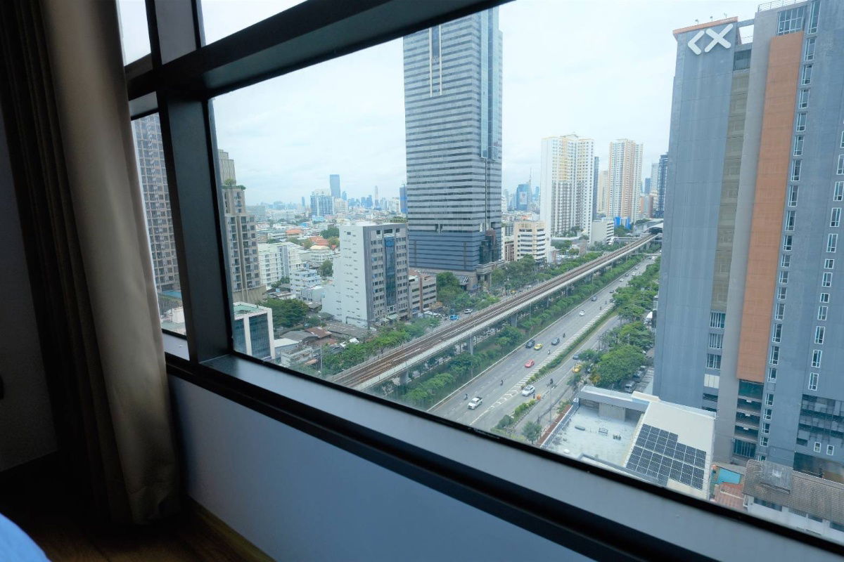 picture  Forrent FUSE Sathorn-Taksin Condominiums  - 7/9