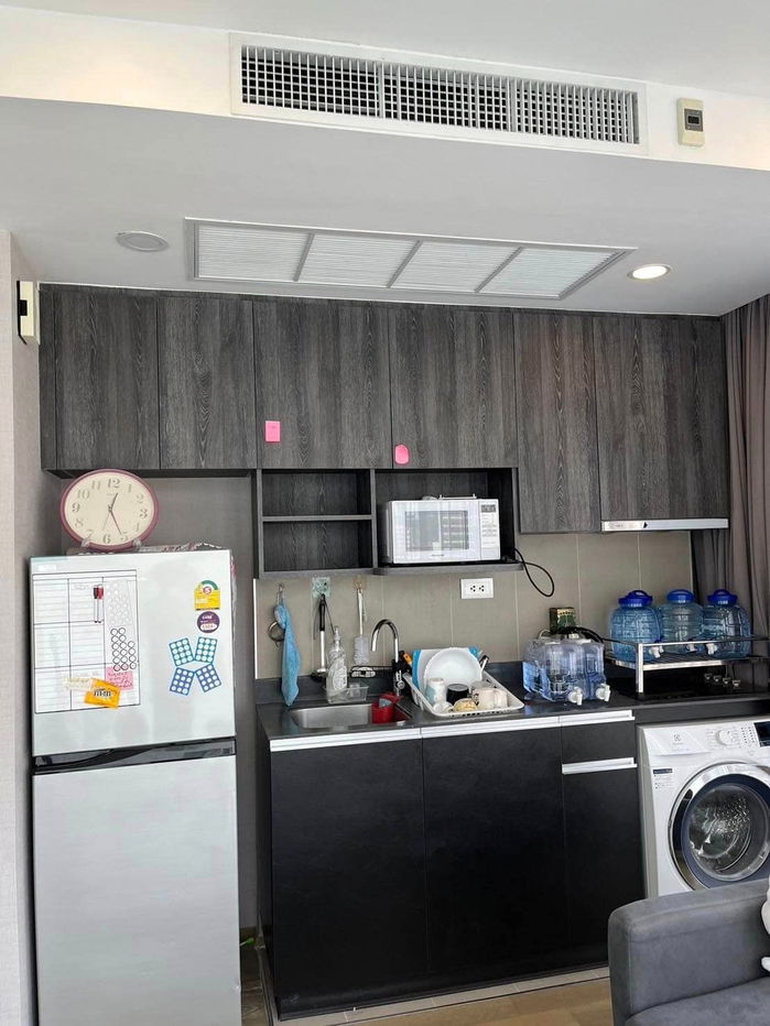รูป Ashton Chula Silom【𝐒𝐄𝐋𝐋 & 𝐑𝐄𝐍𝐓】🔥ห้องสุดหรู  โปร่งโล่ง เก็บของได้เยอะ 2 ห้องนอน 2 ห้องน้ำ เฟอร์นิเจอร์จัดเต็ม🔥  ติดต่อไลน์ไอดี: @hacondo - รูปที่ 5/9