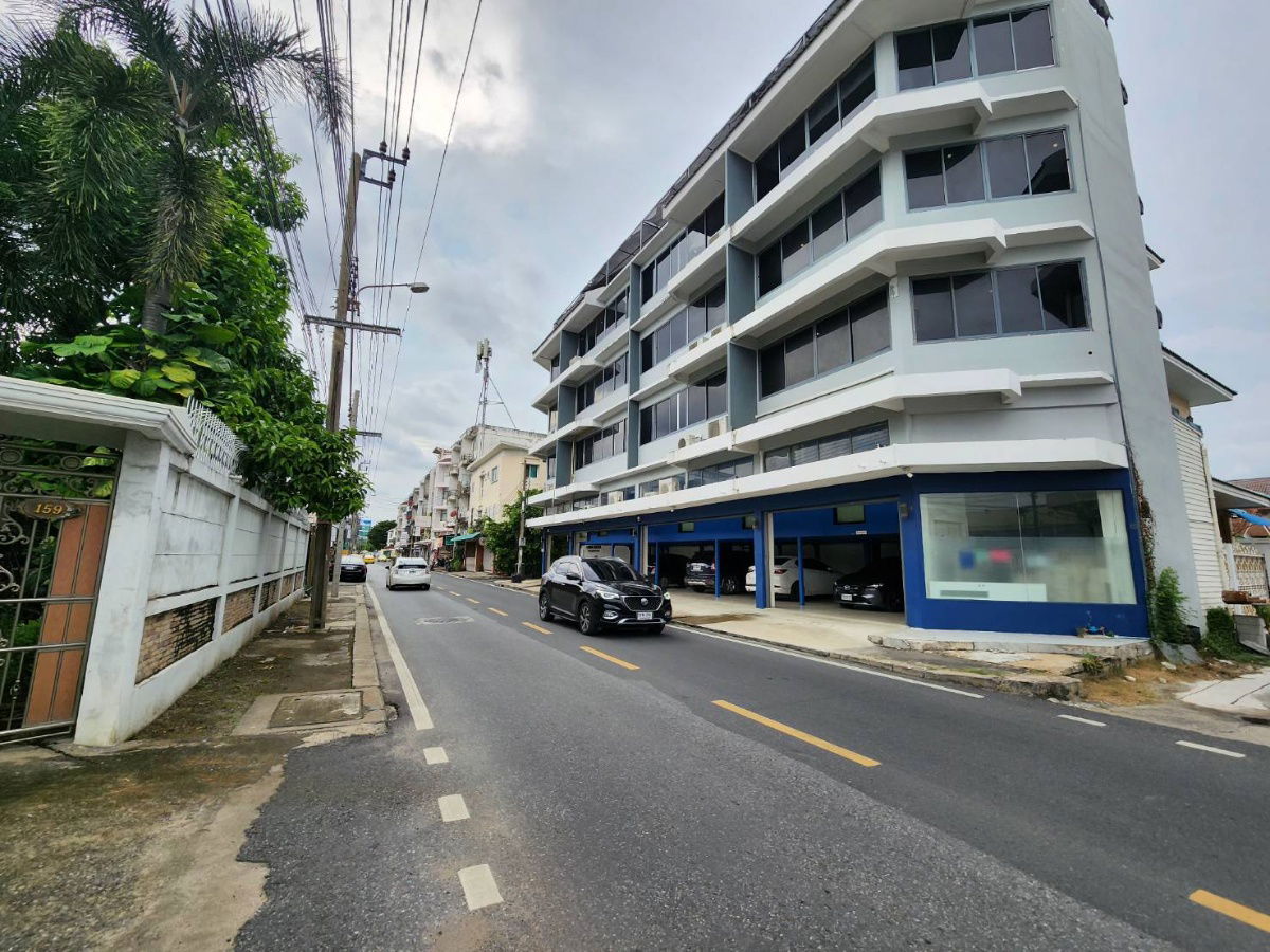 รูป ให้เช่าอาคารพานิชย์ 4 ชั้นครึ่ง ติดถนนสุทธิสาร - ลาดพร้าว 64 (สามารถจดทะเบียนบริษัทได้) หน้ากว้าง 7 เมตร ลึก 9 เมตร - รูปที่ 18/18